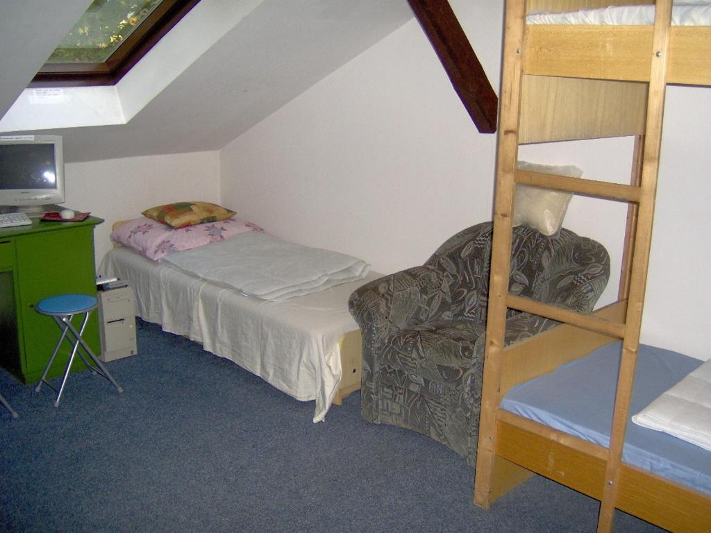 Ifi Hostel Pecs Phòng bức ảnh