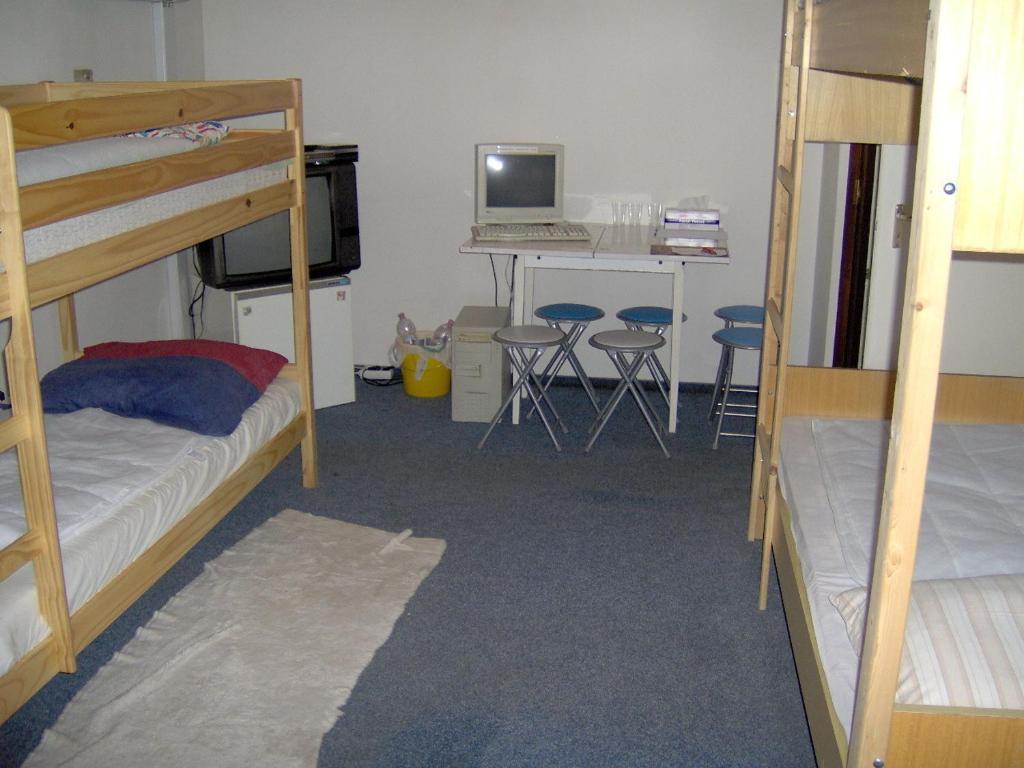 Ifi Hostel Pecs Phòng bức ảnh