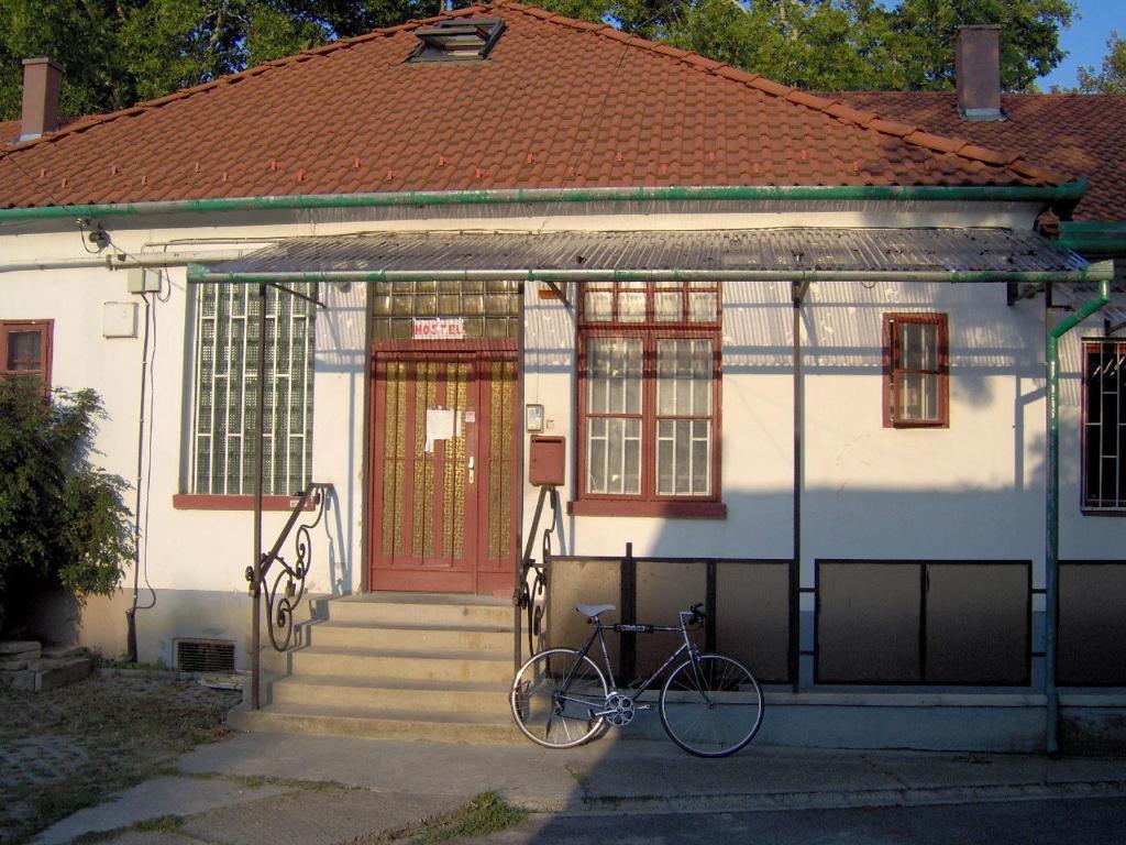Ifi Hostel Pecs Ngoại thất bức ảnh