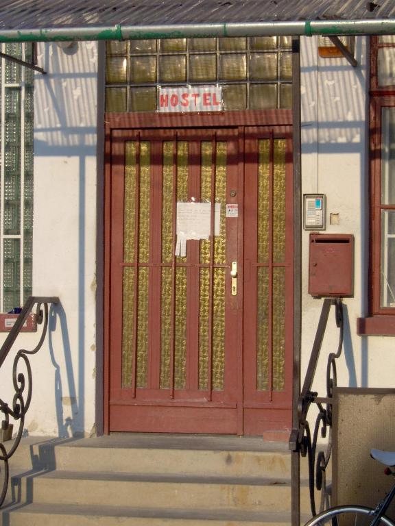 Ifi Hostel Pecs Ngoại thất bức ảnh